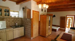Cserhát Guesthouse - Image 5