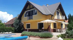 Schieszl Apartments Zamárdi 1 - Image 3