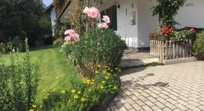Apartment Bayerischer Wald - Ferienwohnung mit Küche, Parkplatz, WLAN & 24h Checkin - Image 5