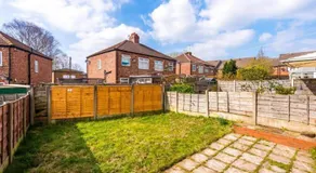 Stylish 3BR-Colourful-Sleeps 5 - Image 5