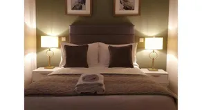 Station Lodge - Image 2