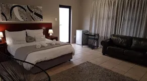 A Contempo Guesthouse - Image 2