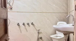 hotel sunshine - Image 3