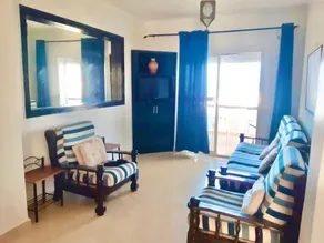 Appartement chic avec double vue sur mer et piscine - Image 1