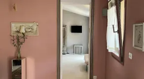 L' Oustau Blanc Guesthouse - Image 4