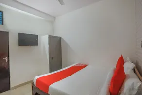 OYO 71870 RJ Residency - Image 2