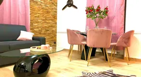 La suite romantique Jacuzzi,parking gratuit,centre - Image 5