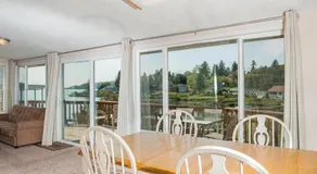 Lake Point Hideaway - Image 4