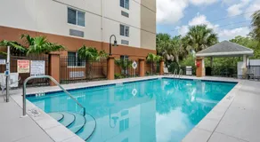 Candlewood Suites Fort Myers/Sanibel Gateway by IHG - Image 3