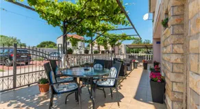 2 Bedroom Nice Apartment In Biograd Na Moru - Image 3