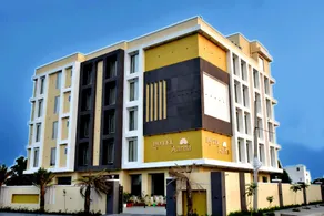 Hotel Aarna Premier - Image 4