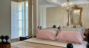 Castiglione 27 Luxury Suite - Image 2