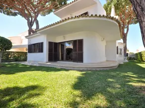 Villa in Vilamoura with Pool near Golf Courses - Image 3