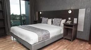 Hotel Kapital - Image 2