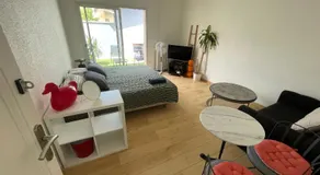 Grande Chambre avec parking possible en supplément, BORDEAUX BASTIDE - Image 2