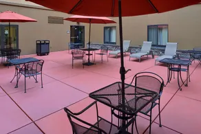 Hampton Inn & Suites by Hilton Tacoma - Image 5