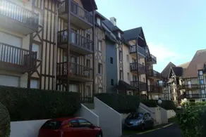 NICE FLAT 400 m FROM BEACH & CENTER - Image 3