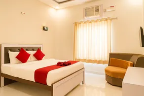 Comfort Stay - Near Airport - Image 4