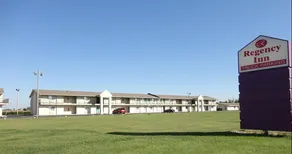 Regency Inn Perrysburg - Image 4