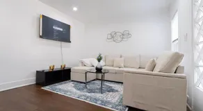 Modern 2-Bedroom House with Free Parking and Convenient Location - Image 2