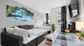Federnest living Messe Monteure Budget einfache komfortable 2 Personen Vollausstattung WLAN TV 55 Zoll Netflix Hochwertige Küche und Bad - Image 2