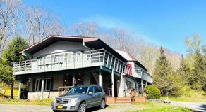 Catskill Cabin Apres Ski - Image 5