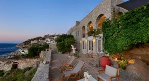 ONOS RESIDENCE - Image 4