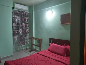 HUSNA'S MUSLIM HOMESTAY - Image 2