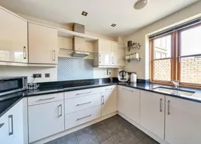 Luxury Home on Wellesley Park Near Wells - Image 3
