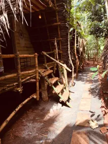 Love hut - Image 5