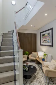 Kings Road Suites - Image 2