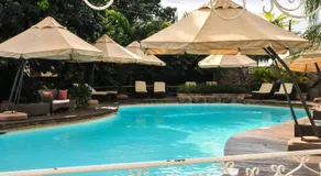 2Ten Hotel - Image 4