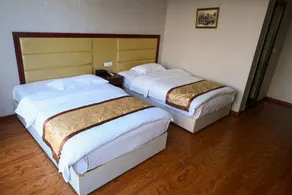 Fengjie Dongjiang Business Hotel - Image 3