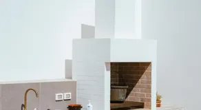 Iconica Luxury Suites - Image 2
