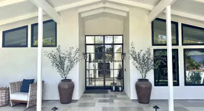 Luxury Home Backyard Oasis Villa - Image 2