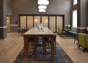 Hampton Inn & Suites Philadelphia/Media - Image 4