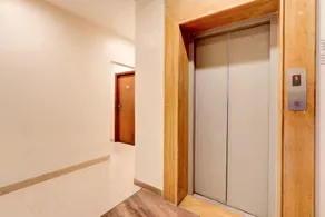 Super Townhouse Oak Ramdaspeth Downtown - Image 5