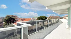 Platinum House - Image 5