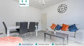 Stylish Modern 5BR Home by Hyped Properties Ideal for Contractors Relocators Longer Stay Near Centre & Golf Course with Parking - Image 4