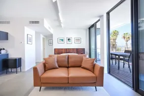 Stylish Sea View 2BR Apartment by HolyGuest - Image 4