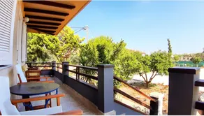 Villa Park Luxury Rooms - Image 3