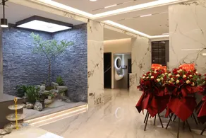Apple Hotel - Image 3