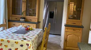 Super King Bed Suite, Executive office, fast WiFi, free parking - Image 5