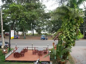 L. O. M Resort - Image 2