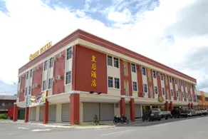 Queen Hotel - Image 4