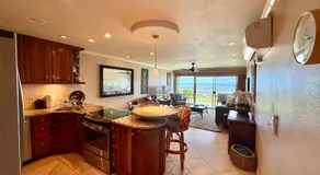 A9 Direct Oceanfront 2 Level 2 Lanai Amazing Views Sunsets & AC Comfort - Image 5