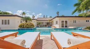 BrandNEw Oceanfront Villa Private HotTub and Pool - Image 3