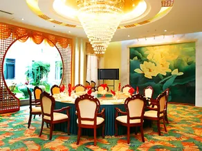 Yantai Golden Beach Hotel - Image 5