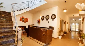 HOTEL SKY HIGH RESIDENCY - Premium Property By SKY Hotels & Homestays - Image 4