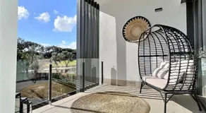 San Roque Golf Club, Step into elegance with this 3-bedroom luxury modern townhouse close to Sotogrande - Image 3